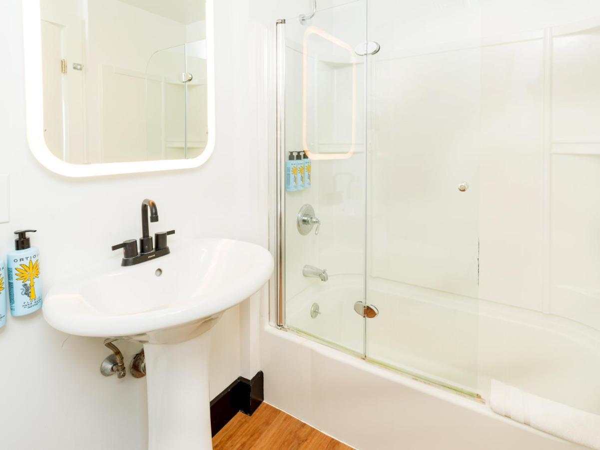 Aqua By American Beech - Adults Only アケボーグ  エクステリア 写真